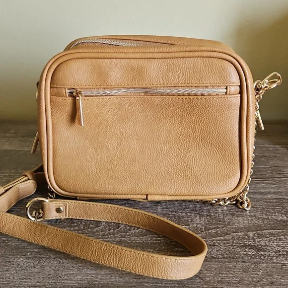 Itzy Ritzy Studded Crossbody Diaper Bag - Picture 4 of 7